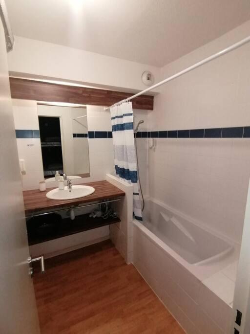 Appartement De La Marmotte Cendree, Dans Residence De Tourisme 3 Etoiles Lourdes Exterior foto